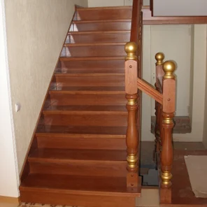 Лестница "Классика с золотом