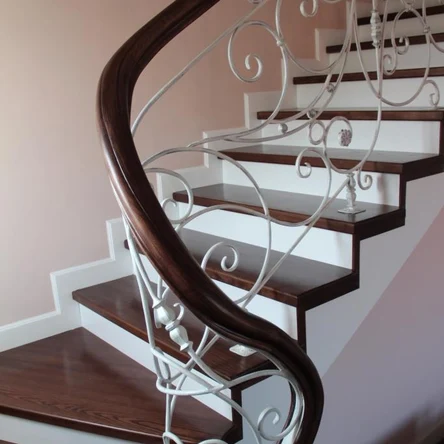 Поручень криволинейный